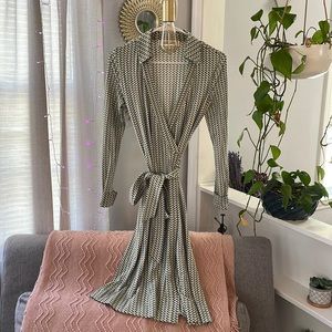 Diane Von Furstenberg Wrap Dress XXS